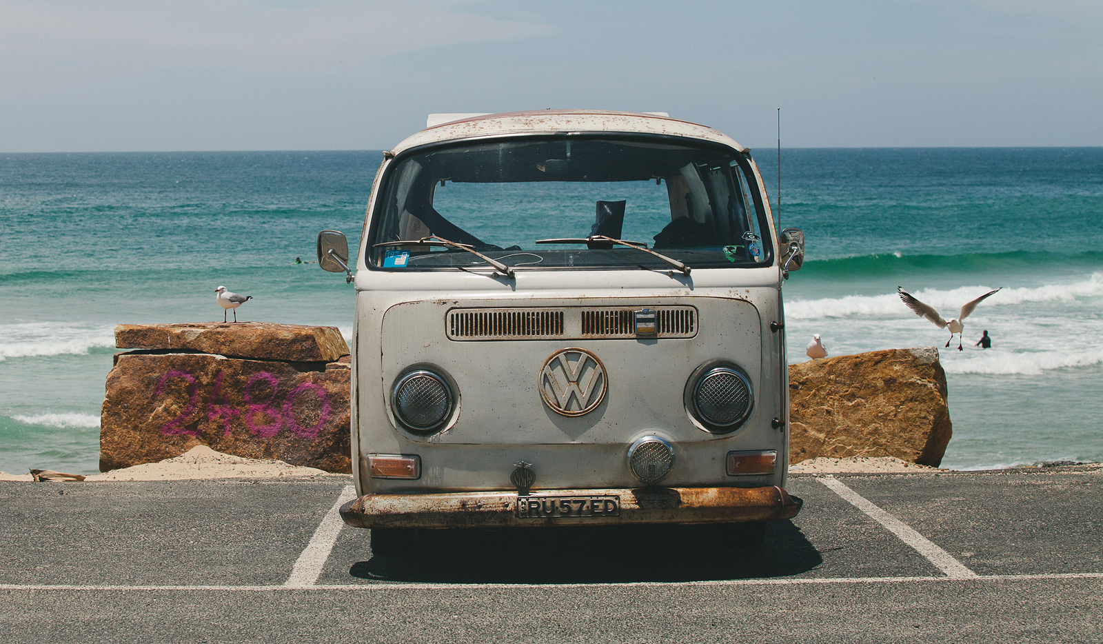 an old vw kombi