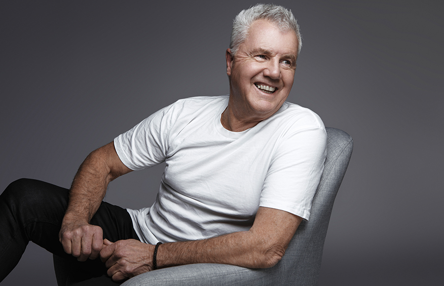 Daryl Braithwaite live at the Moonee Beach Tavern
